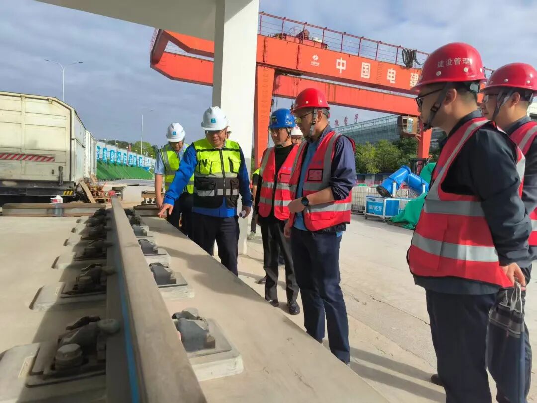 2174074eca327a0b6e54946180abfd4f.jpg 2174074eca327a0b6e54946180abfd4f.jpg